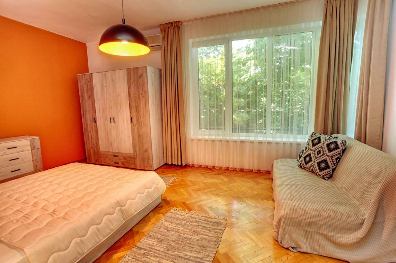 Apartment Terrace - Three Bedrooms Center *