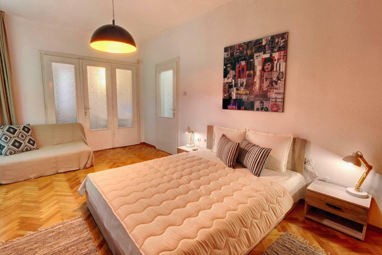 Apartment Terrace - Three Bedrooms Center